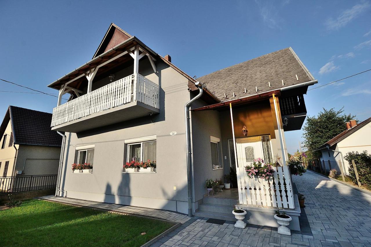 Vintage Home Lelle Балатонлеле Екстериор снимка